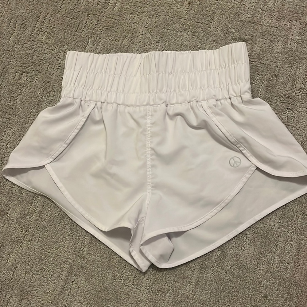White high rise shorts